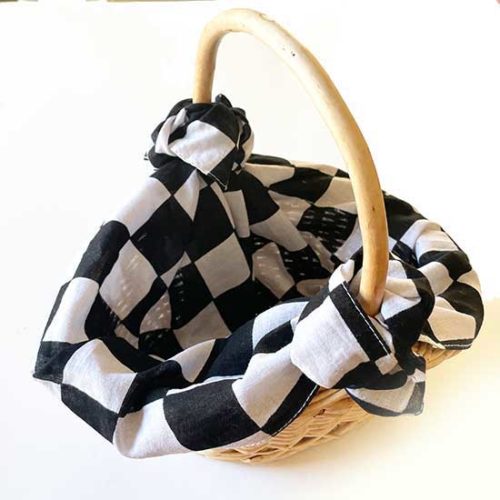 checkered pattern basket liner