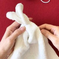 How to make rabbit with towel step3